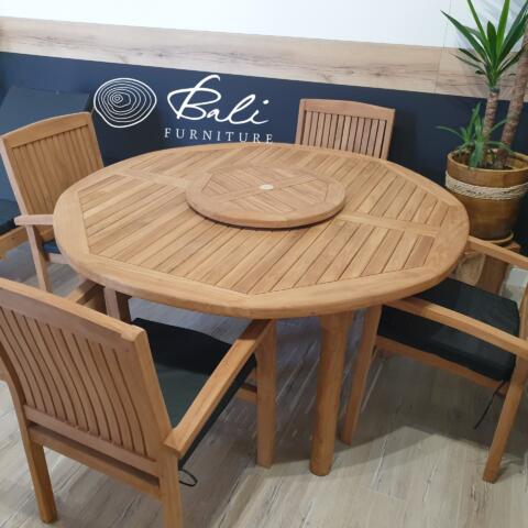 Wayan - zestaw mebli ogrodowych